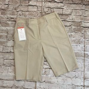 NWT Lizzie driver Cream (tan)Detailed golf shorts size 0